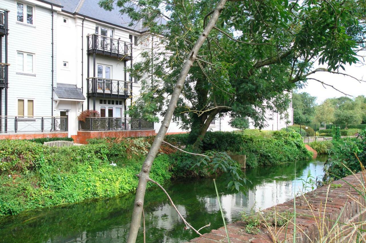 Riverside Channel5 "Holidays Homes In The Sun" Featured Central Canterbury Cottage With Free Parking Luaran gambar